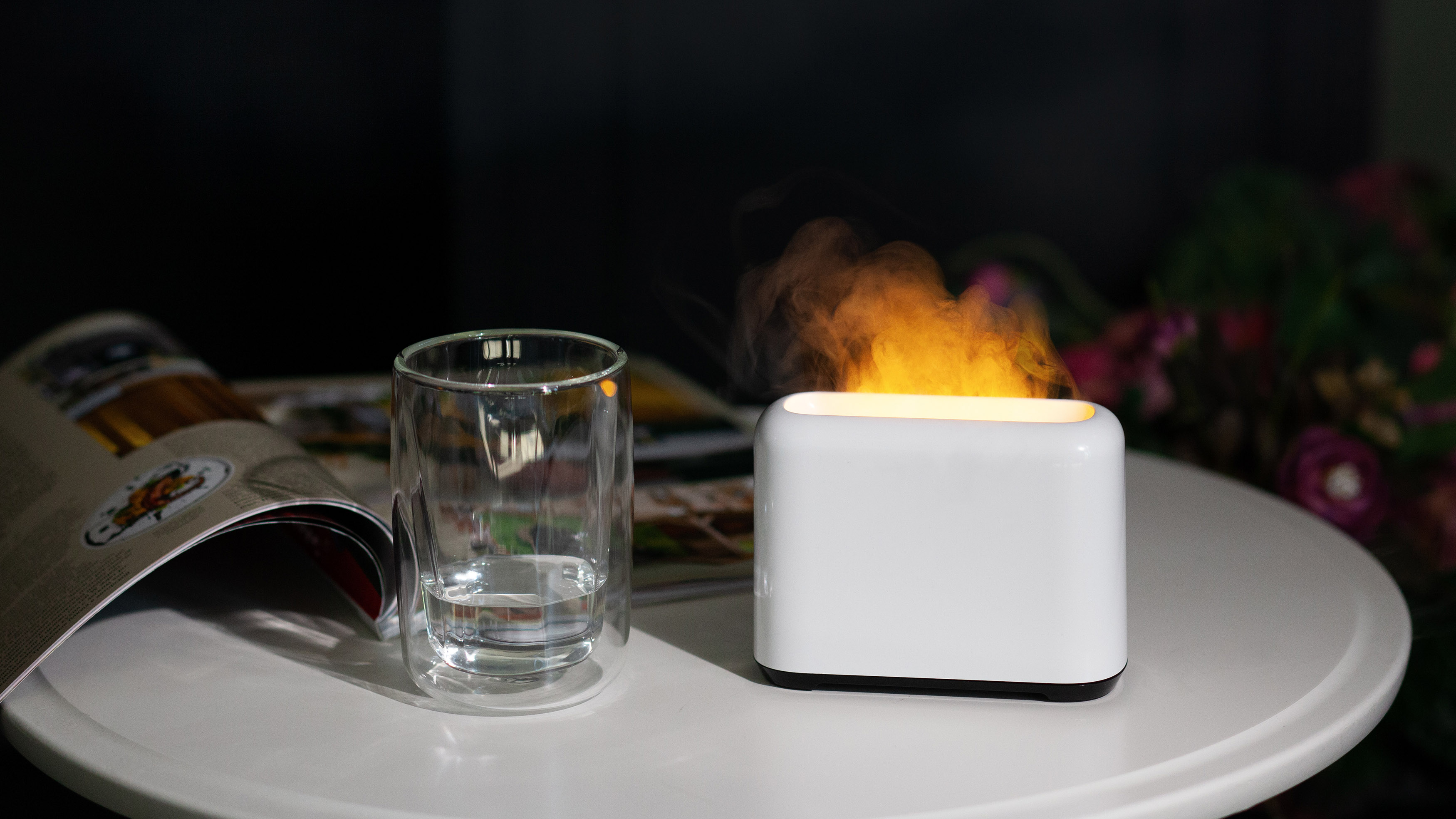 Увлажнитель Flame с эффектом пламени, белый